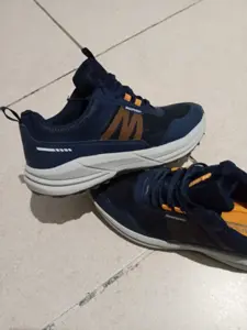 Basket original RHAPBODY jamais utilisé importé d' Allemagne