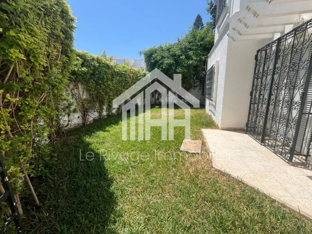 un duplex S4 avec jardin