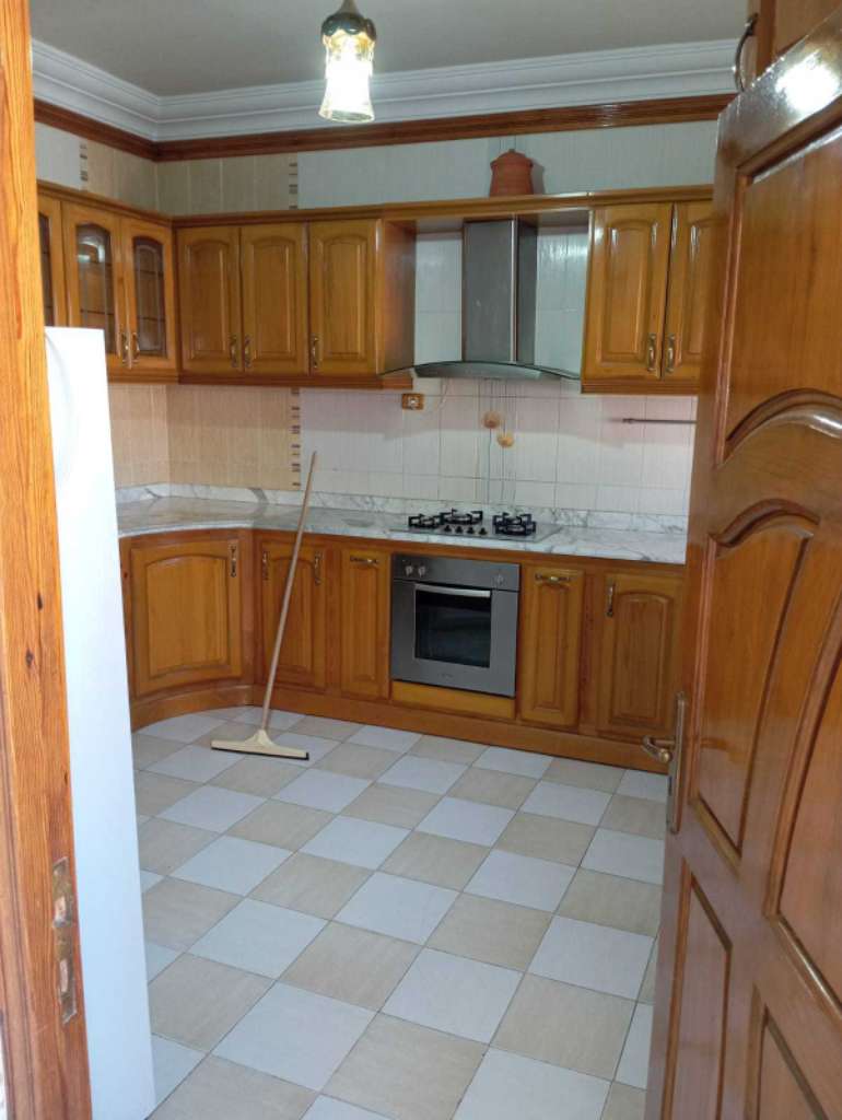 A louer appartement étage de villa type S+3 située a akouda