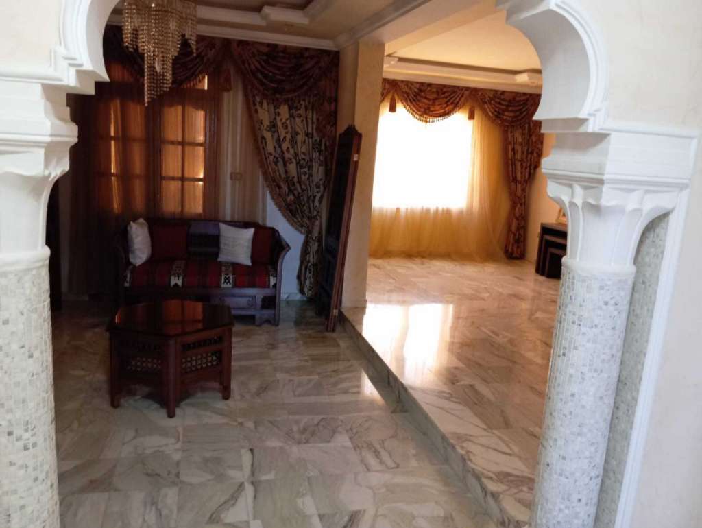 A louer appartement étage de villa type S+3 située a akouda