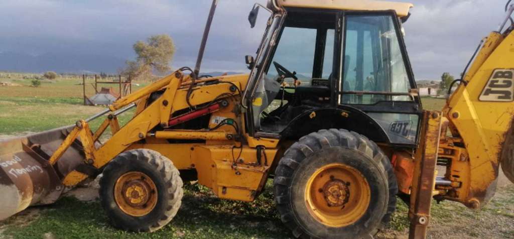Tractopelle Jcb 2001 