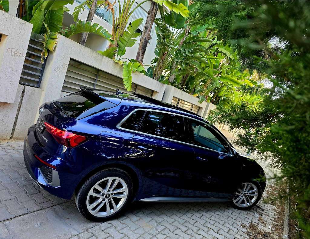 đAudi A3 S-line 1.4 essence 2024/6 sĂ©rie 245đ
đ on accepte l Ă©change des voitures