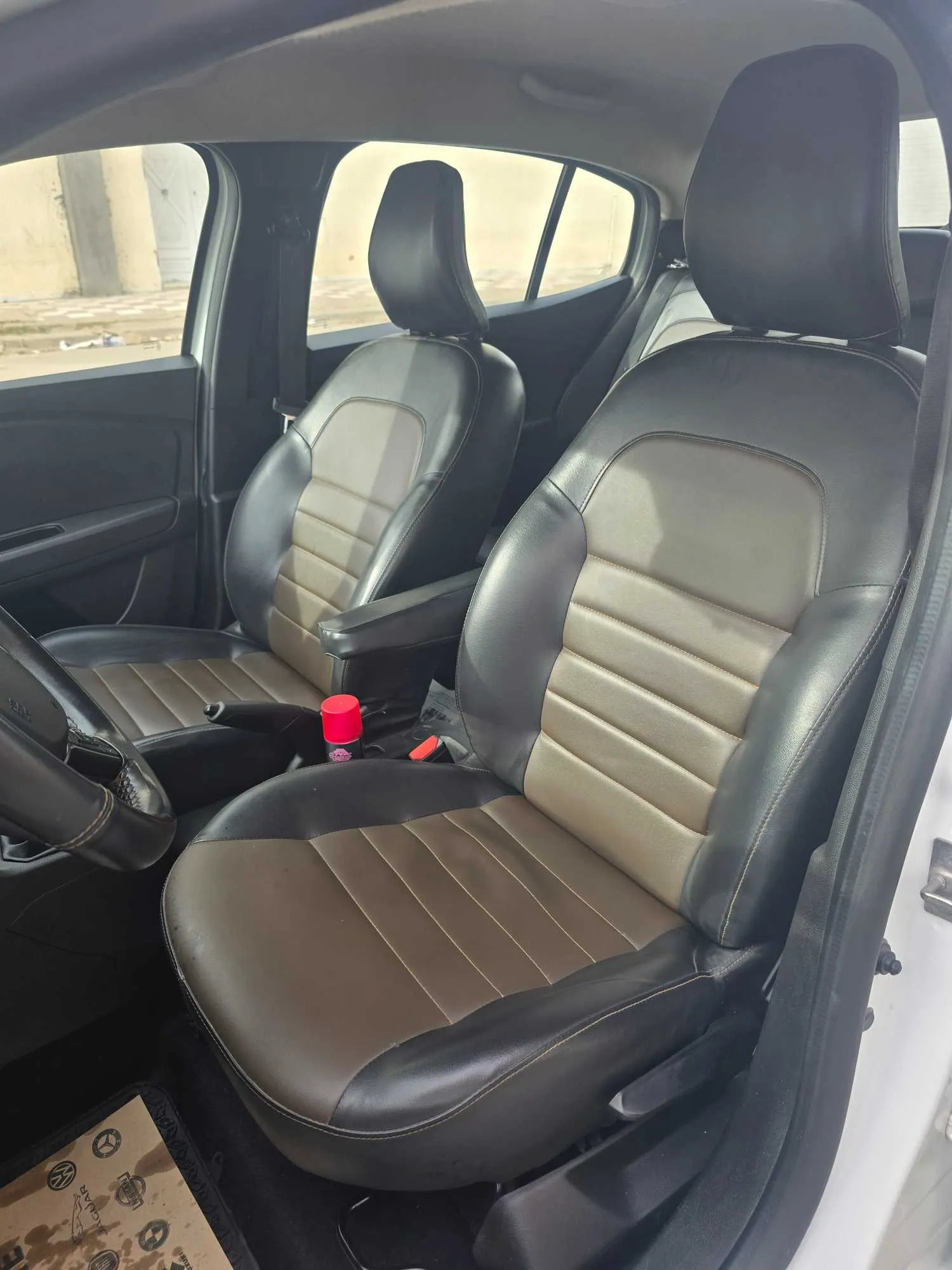 Dacia logan restylée - 1ère main