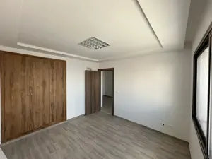 🔴⚫️ À LOUER – Bureau H+3 à Ariana