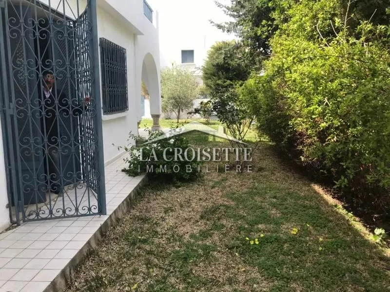 Duplex meublé s3 vue sur mer et avec jardin à Gammarth MDL0004