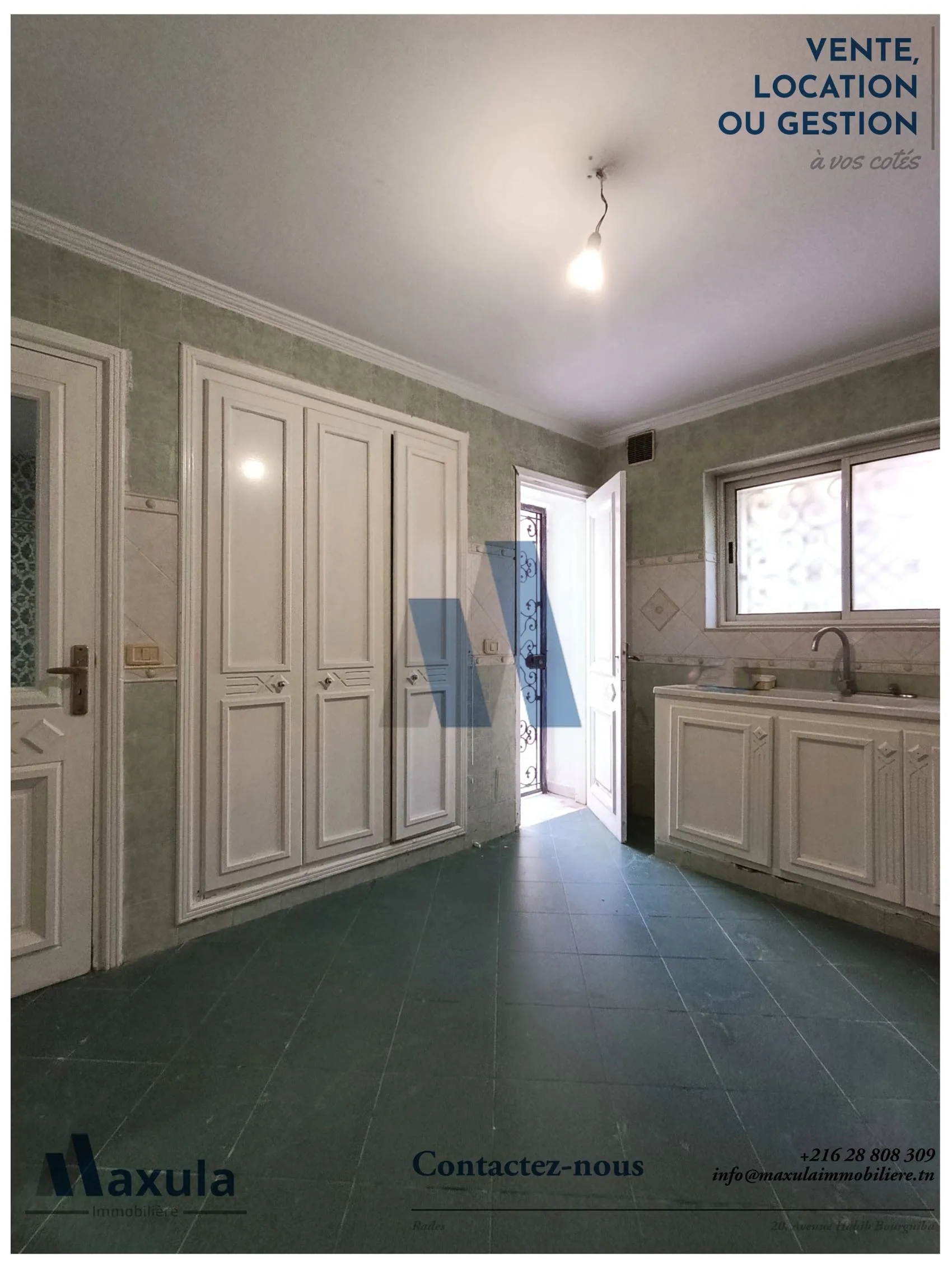 À LOUER APPARTEMENT S+3 À USAGE BUREAUTIQUE À MEGRINE COTEAUX