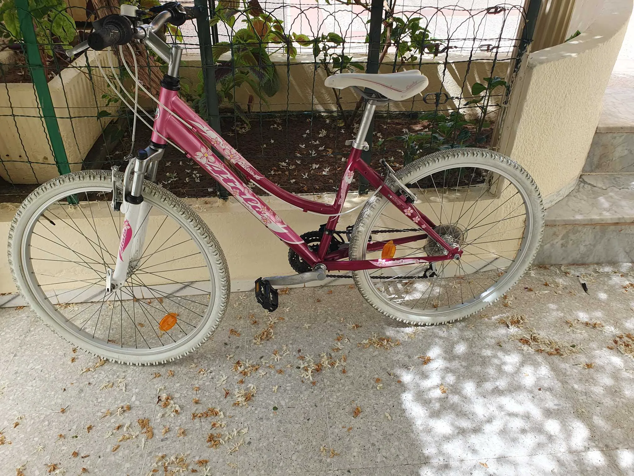 Vélo femme édition limitée atala flowers 🇮🇪