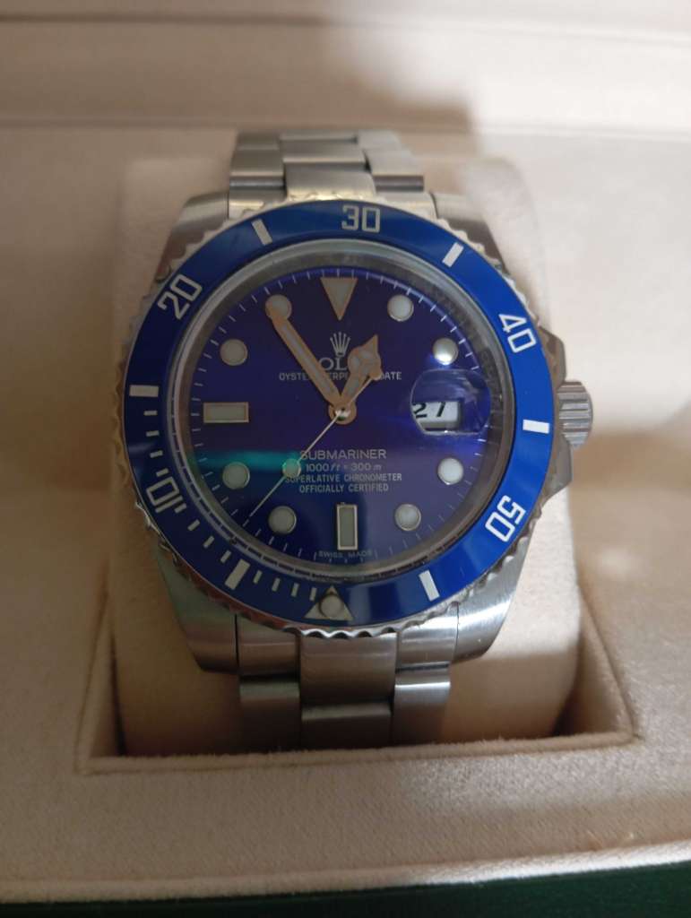 Rolex submariner mouvement automatique jamais utilisé