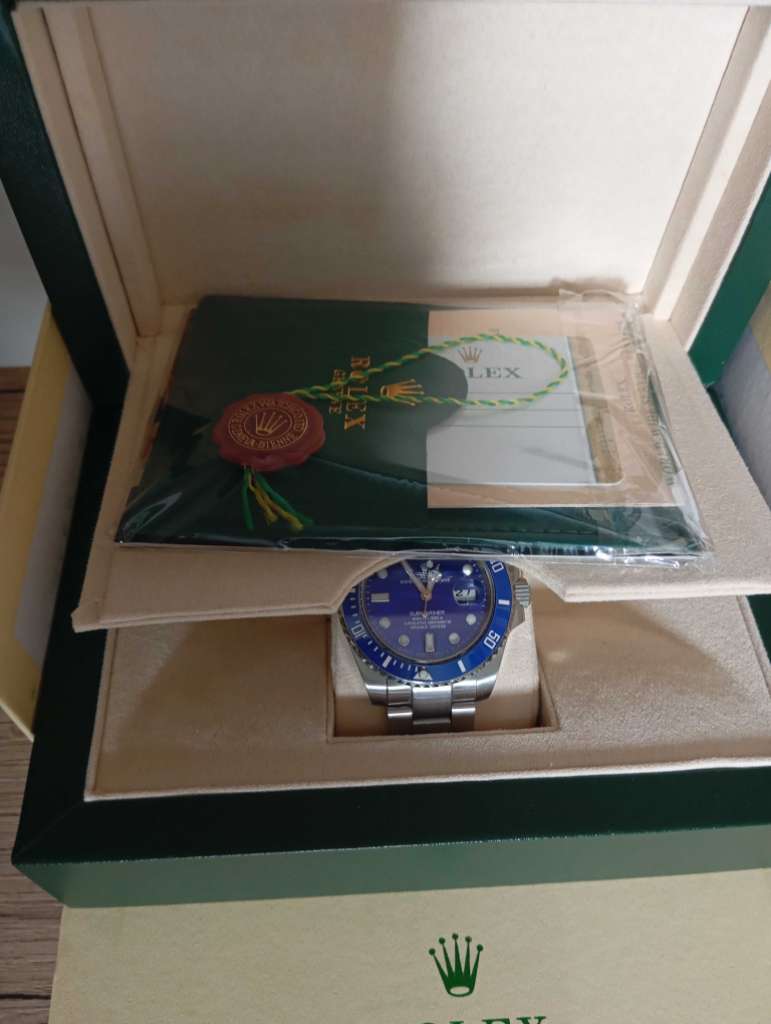 Rolex submariner mouvement automatique jamais utilisé