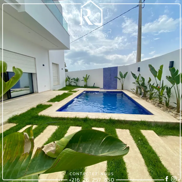 A #Vendre #Villa avec Piscine Quartier chic, résidentiel bien Sécurisé HAMMAMET