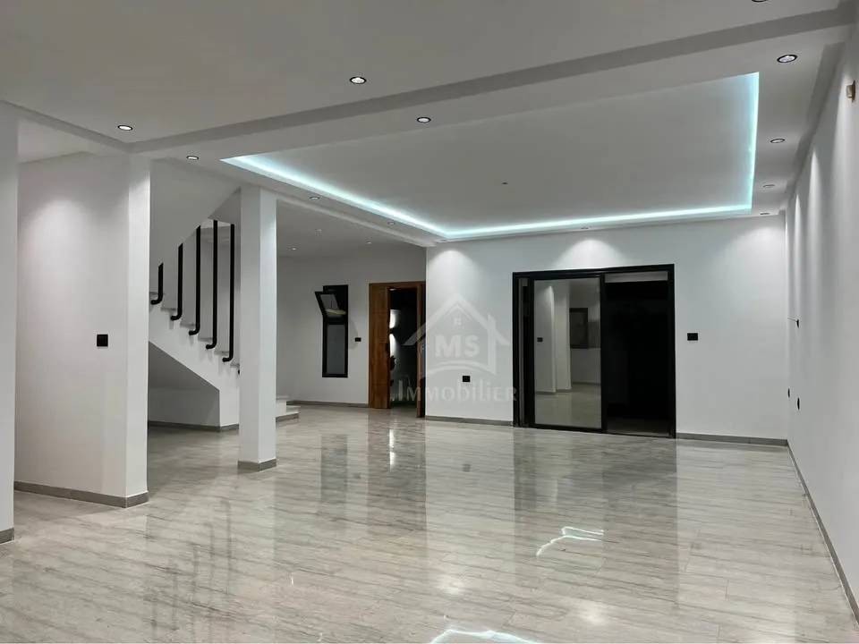 Villa S+3 toute neuve à Manaret Hammamet à vendre 51355351