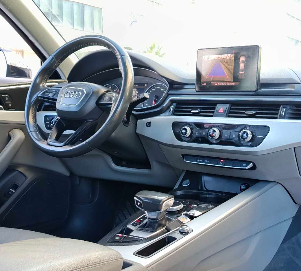 đ AUDI A4 s line 1.4 L