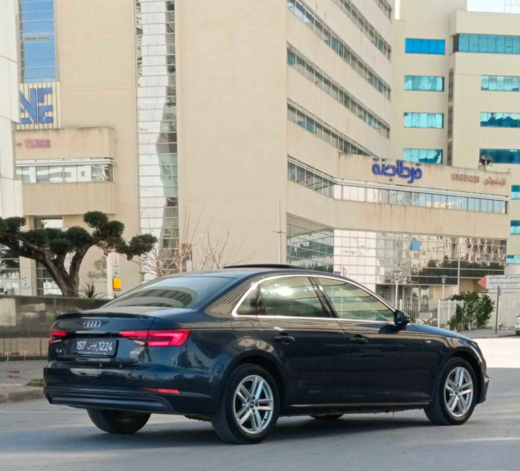 đ AUDI A4 s line 1.4 L