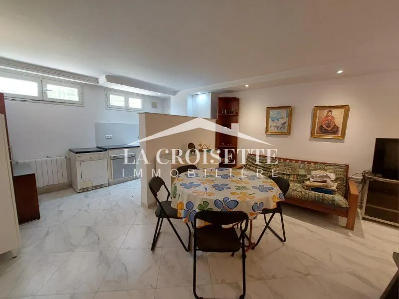 Rez-de-chaussée de villa S2 meublé à La Marsa mrcl0205