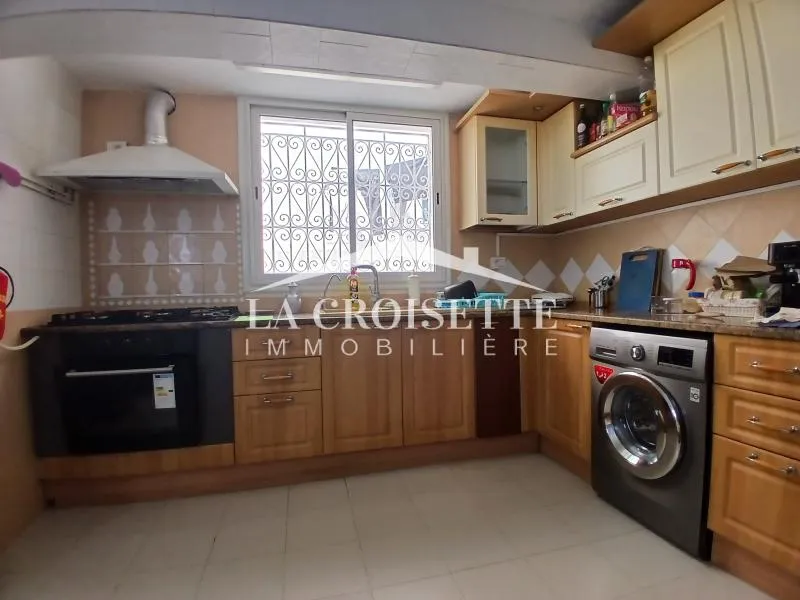Rez-de-chaussée de villa s3 meublé à La Marsa ZRCL0318