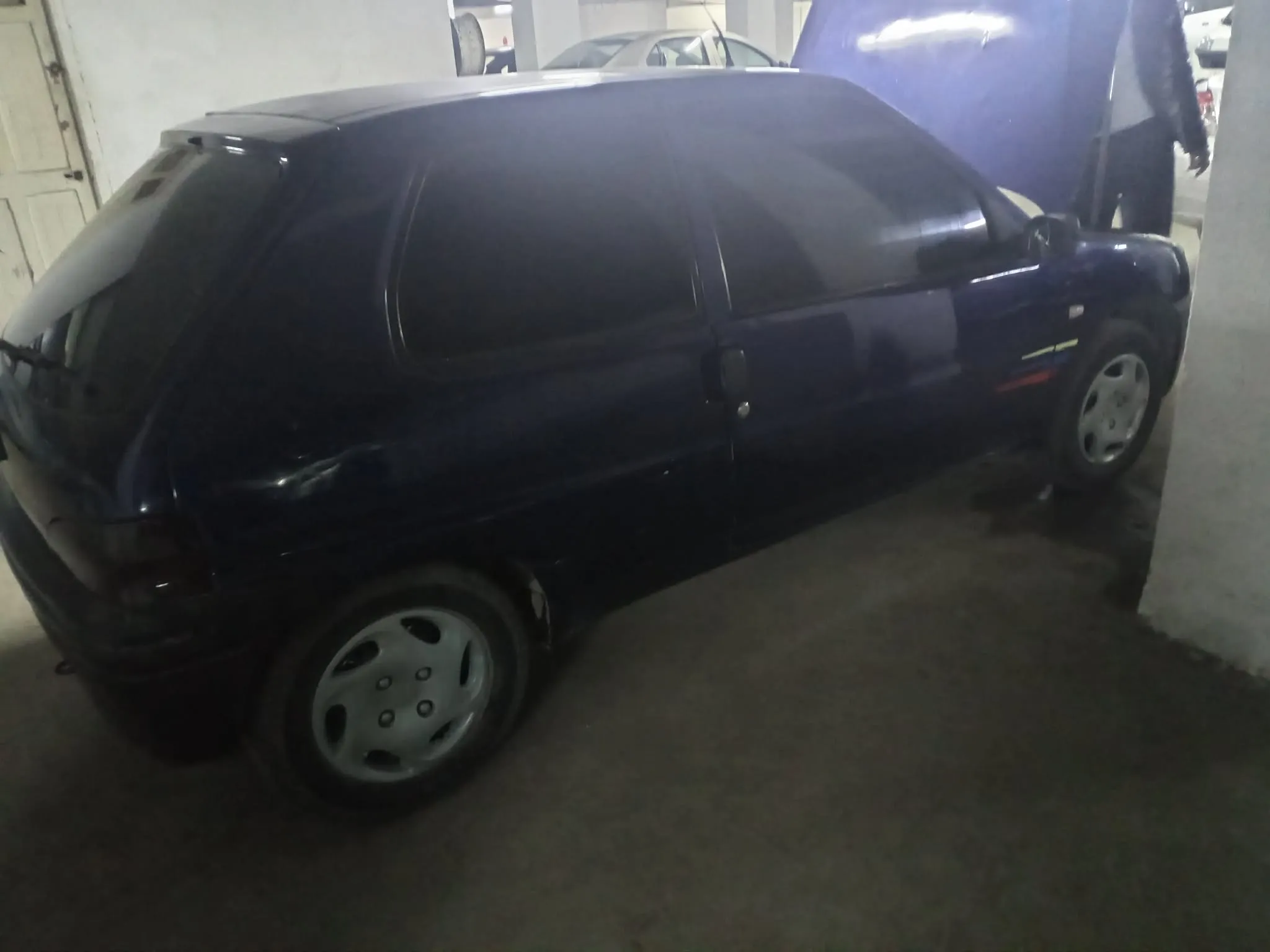 a vendre une belle Peugeot 106