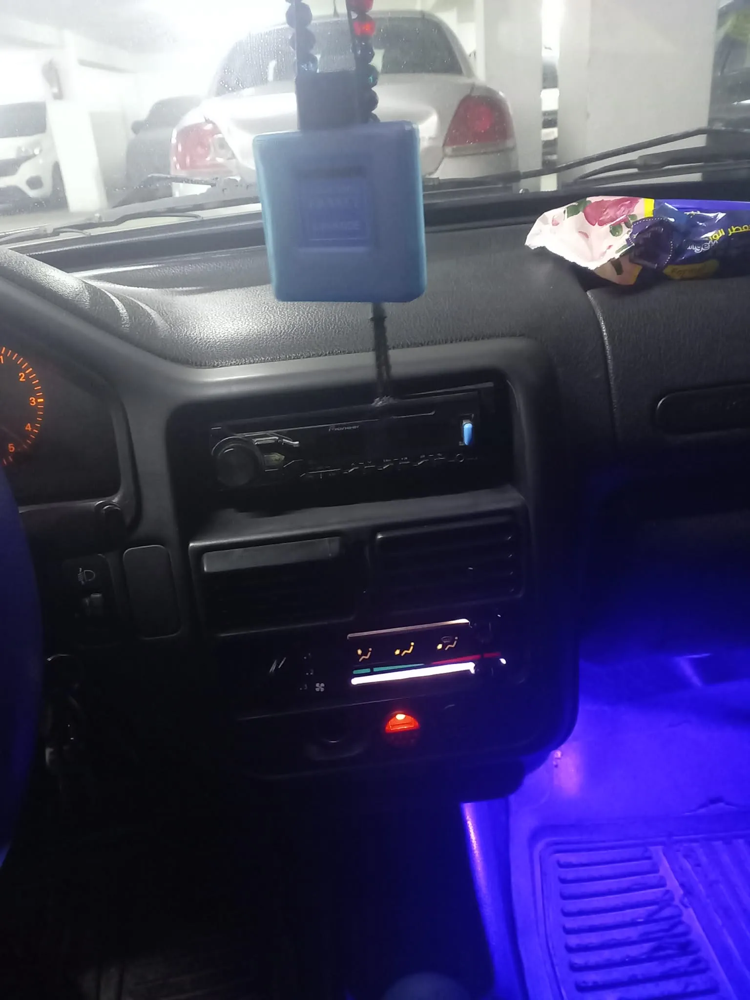 a vendre une belle Peugeot 106