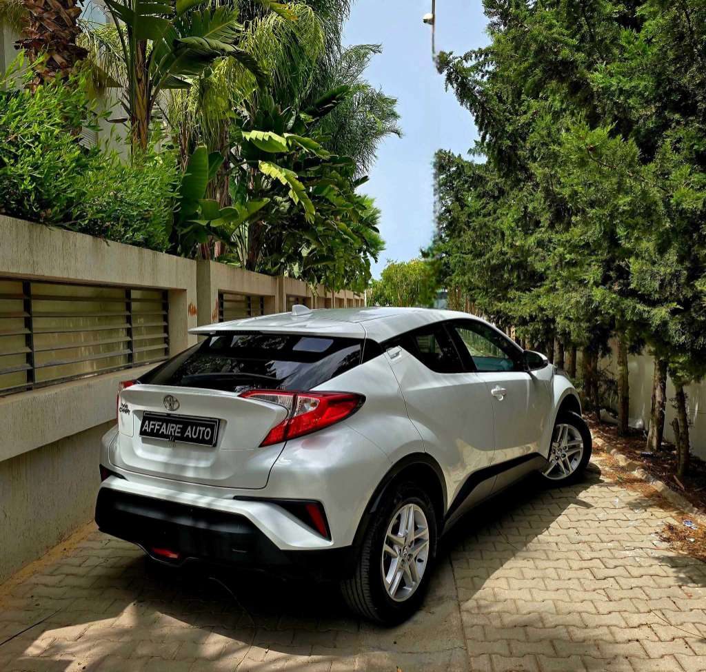 🚘 Toyota Chr 2023/5  30.000km 🚘
          🔁 on accepte l échange des voitures
       

