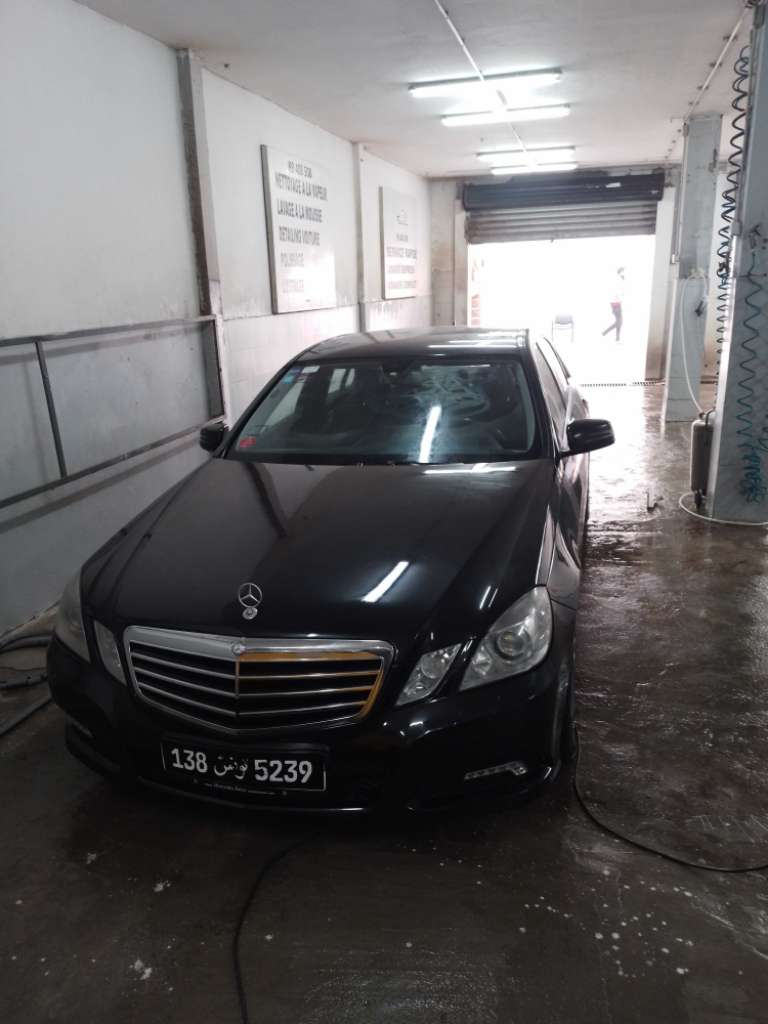 Mercedes E220
