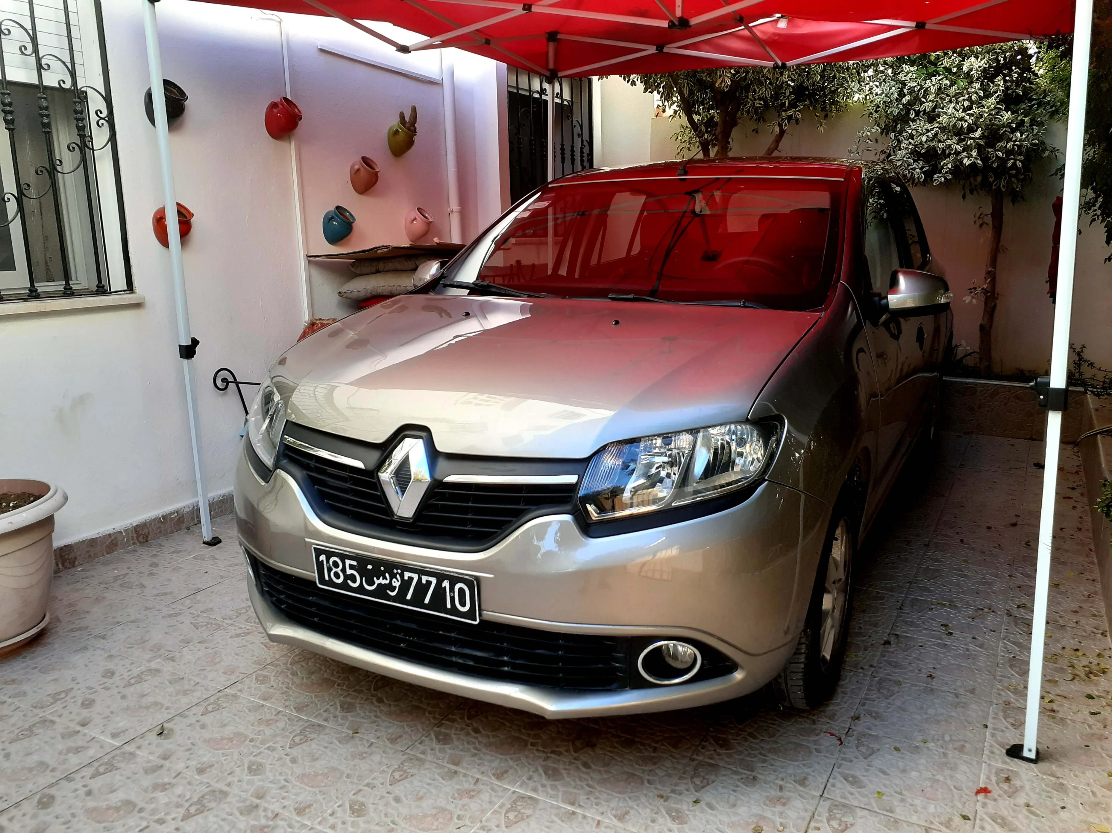 Renault symbol Élégance première main tu 185