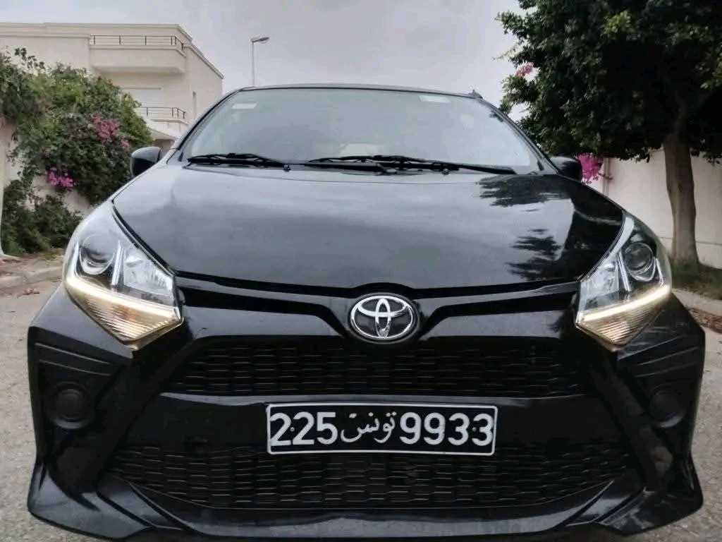 TOYOTA AYGO PREMIÈRE MAIN EN TRÈS BON ÉTAT 