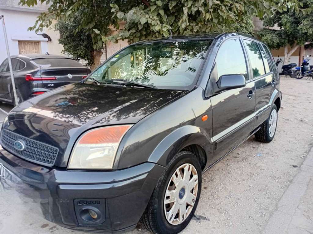 Ford fusion tout options etait neuf