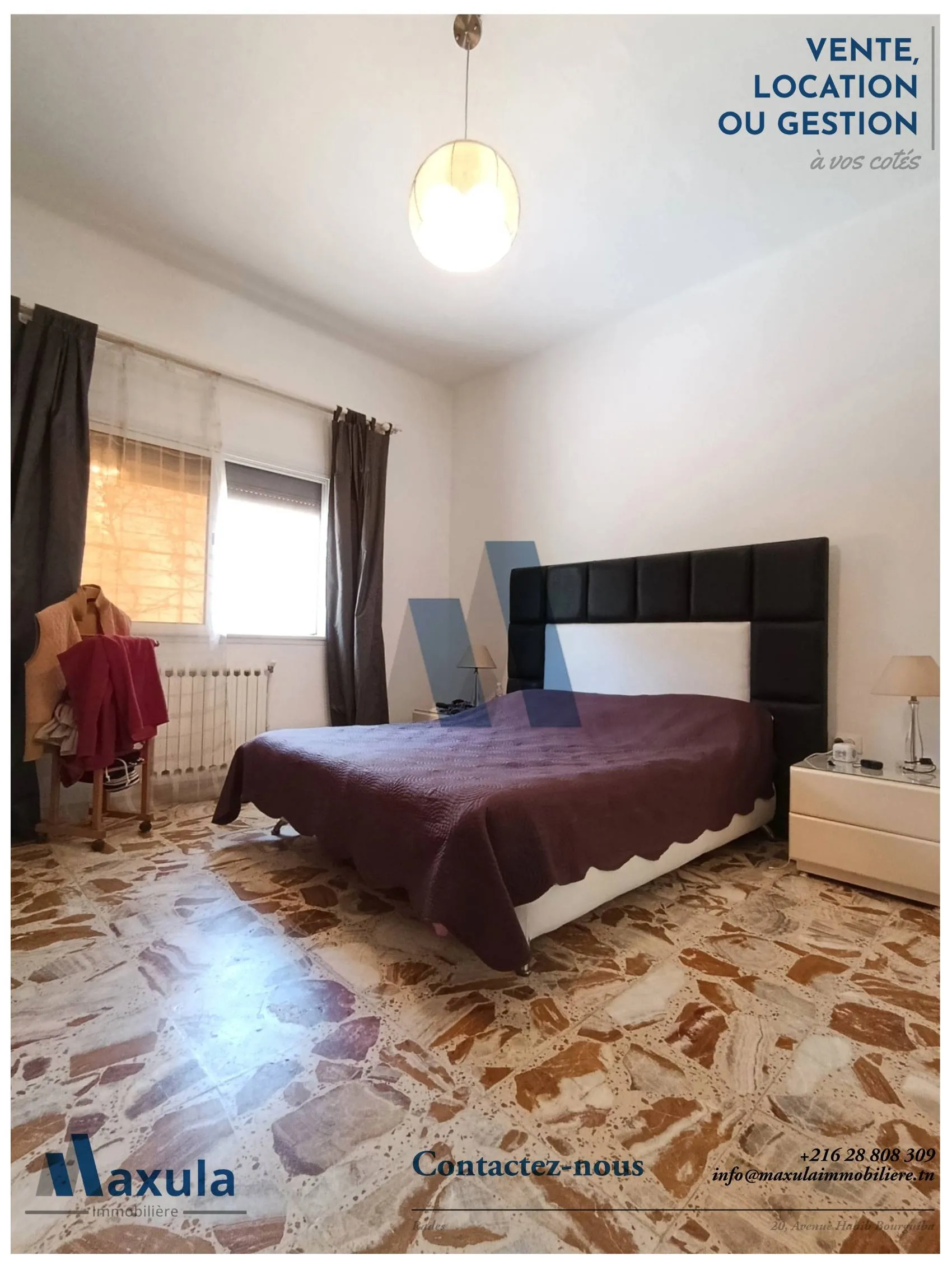 À VENDRE ÉTAGE DE VILLA EN RDC INDÉPENDANT EN PLEIN COEUR DE RADES
