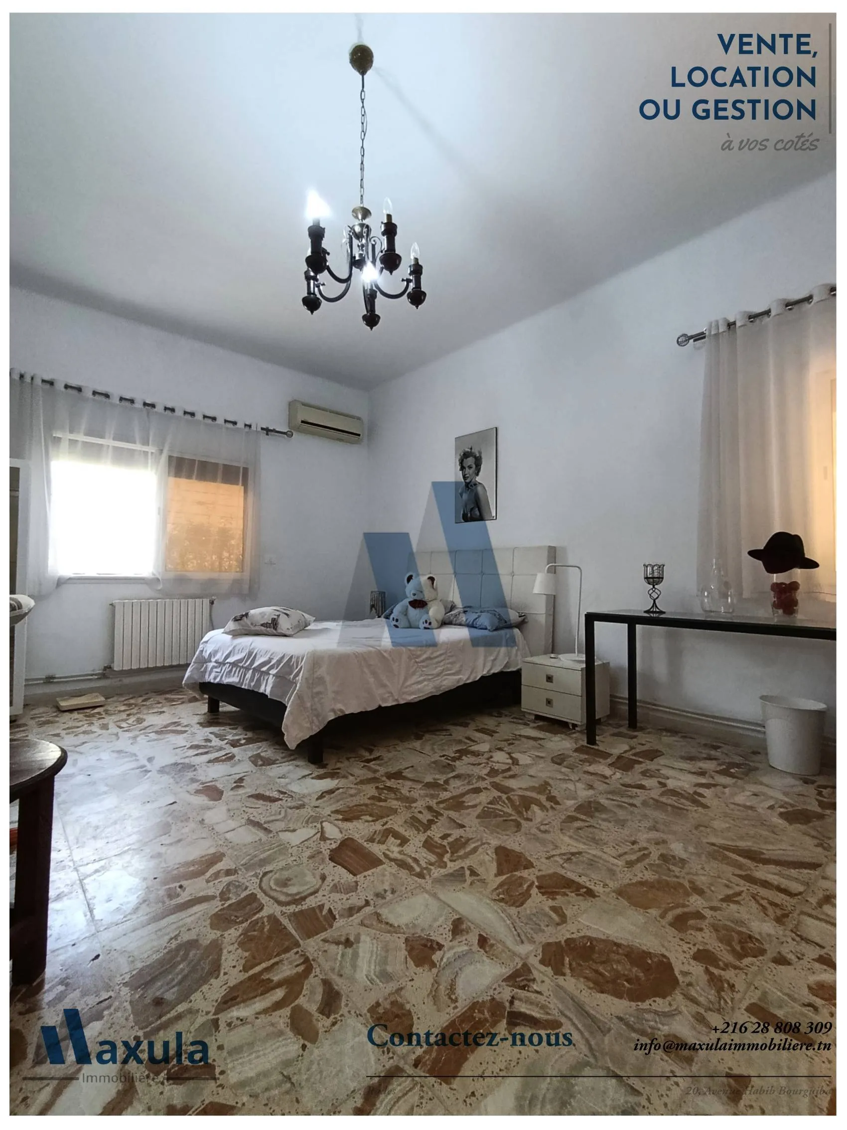 À VENDRE ÉTAGE DE VILLA EN RDC INDÉPENDANT EN PLEIN COEUR DE RADES