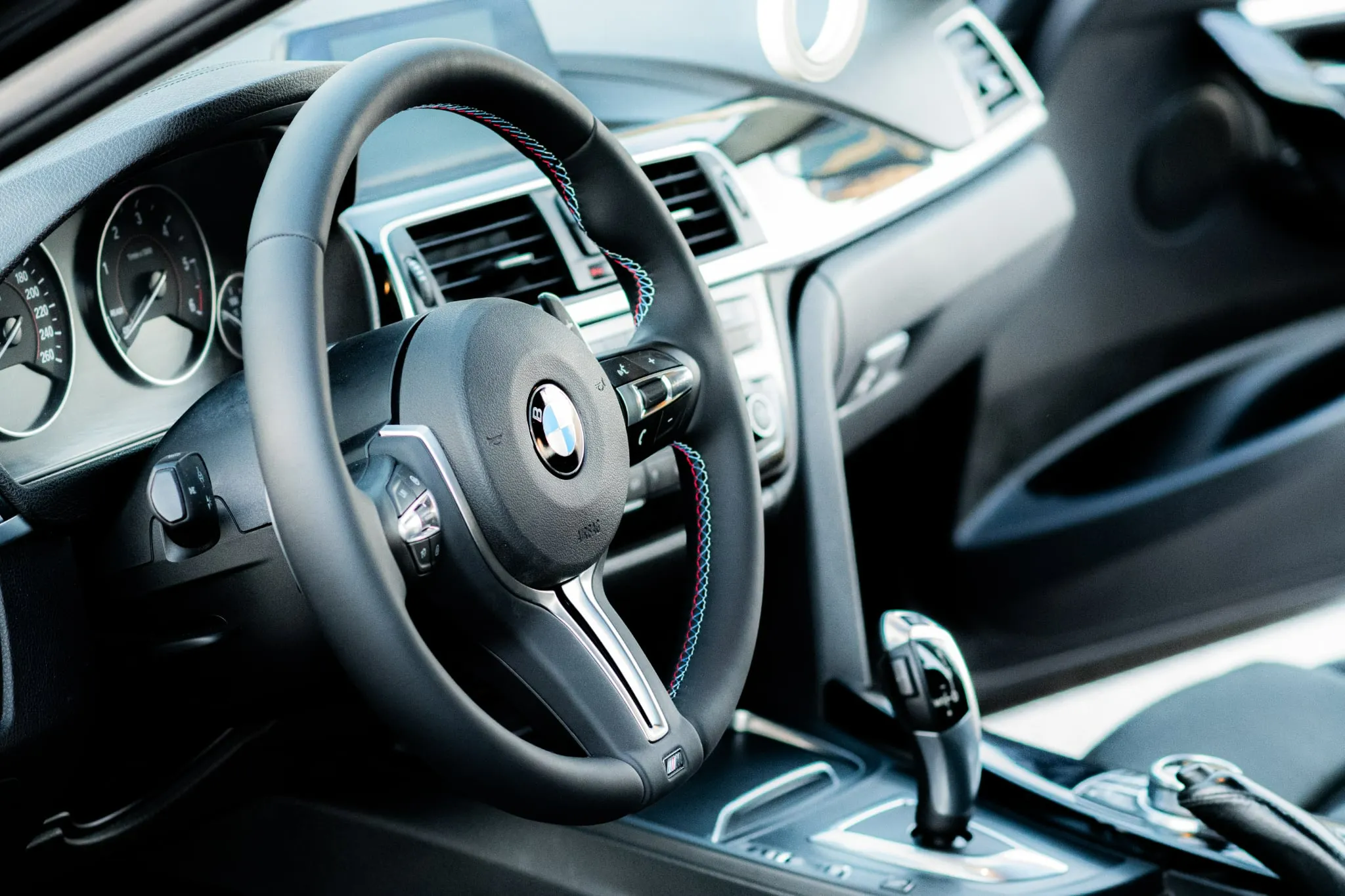 BMW Série 3 F30 – 318d Facelift 2018