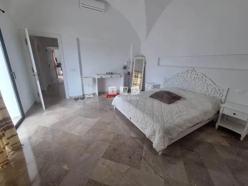 Villa PIVOINE (Réf: L2776)