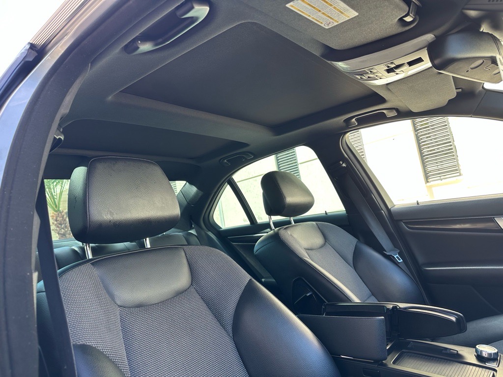 Mercedes c180 restyle phase 2 kit Amg pack night etat neuf 