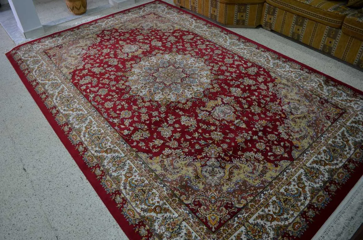 đSuperbe Tapis haute Gamme en soie -NumĂ©ro 05-