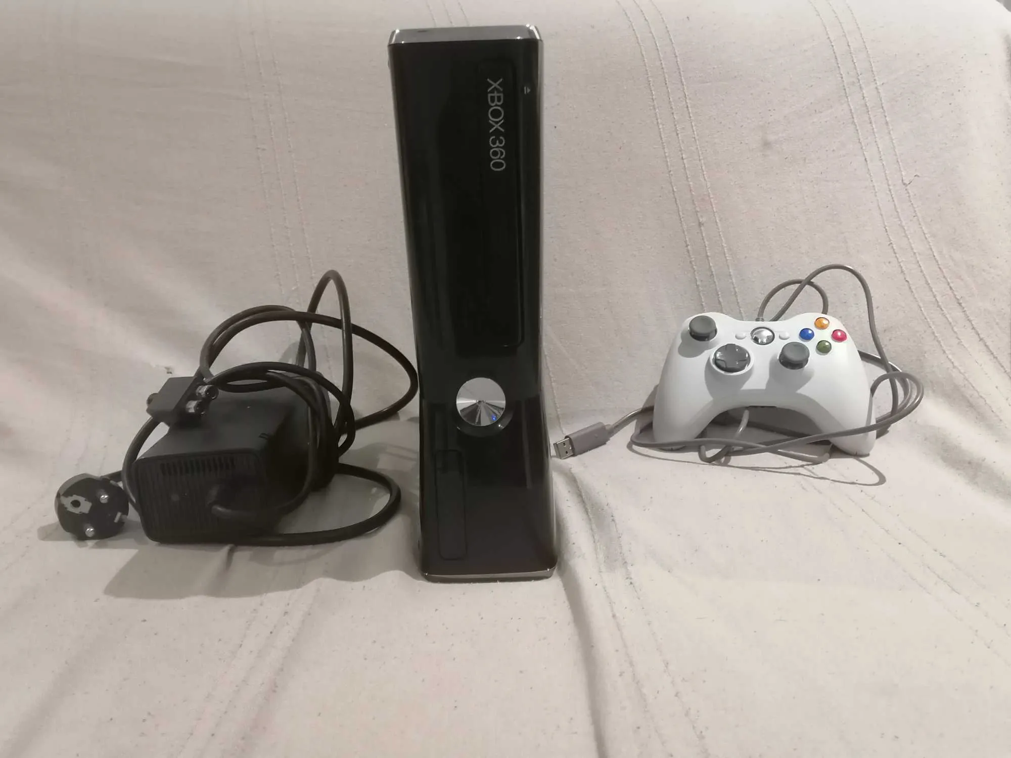 Console Xbox 360 avec manette