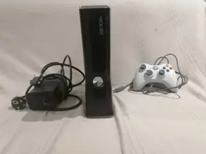 Console Xbox 360 avec manette