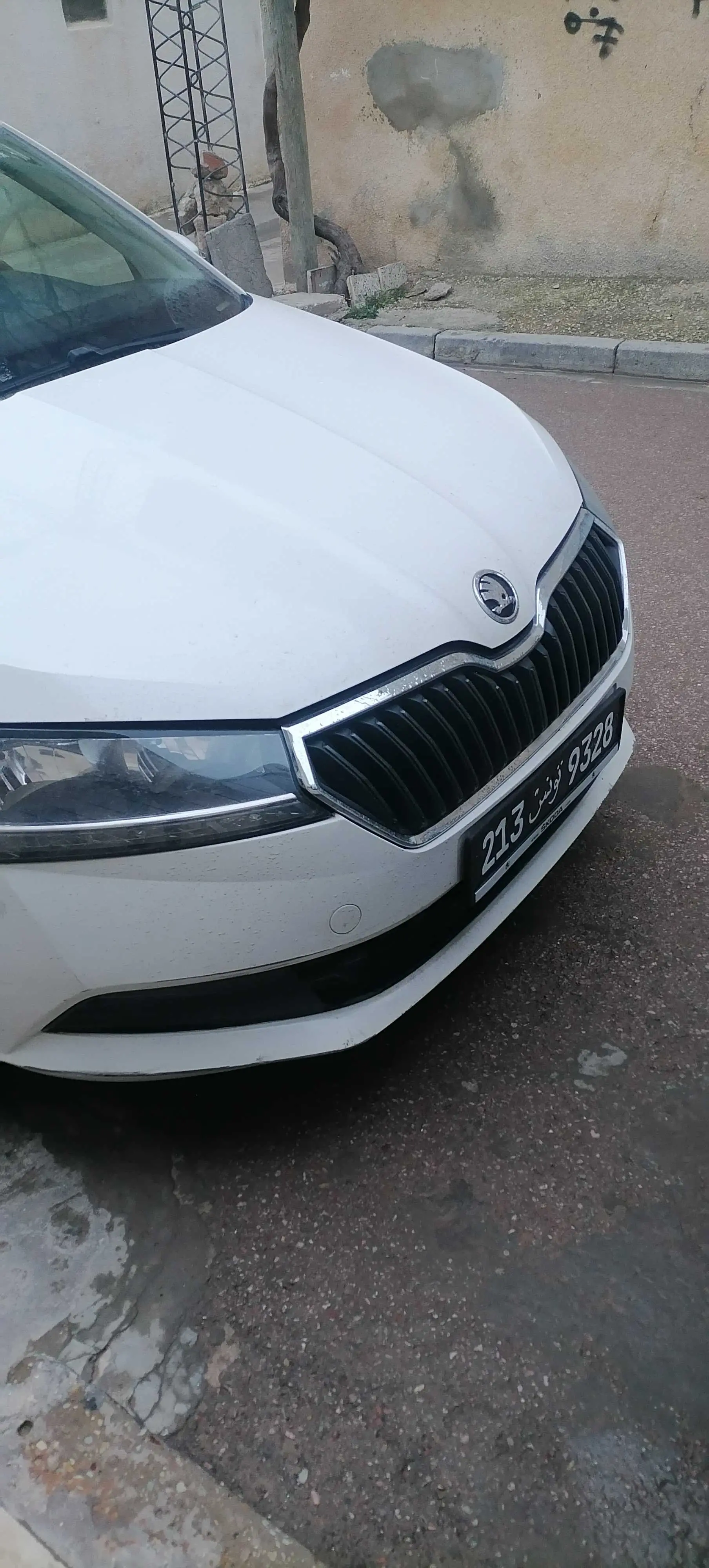 À vendre une belle voiture skoda fabia
