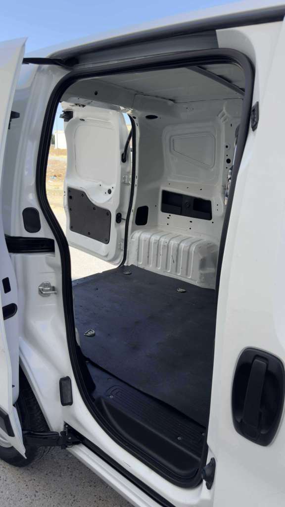 Fiorino 1ère main 98 511 624 
