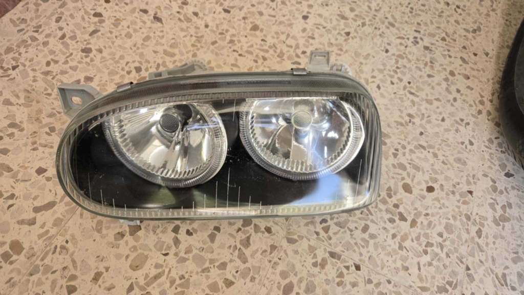 A vendre phare golf 3