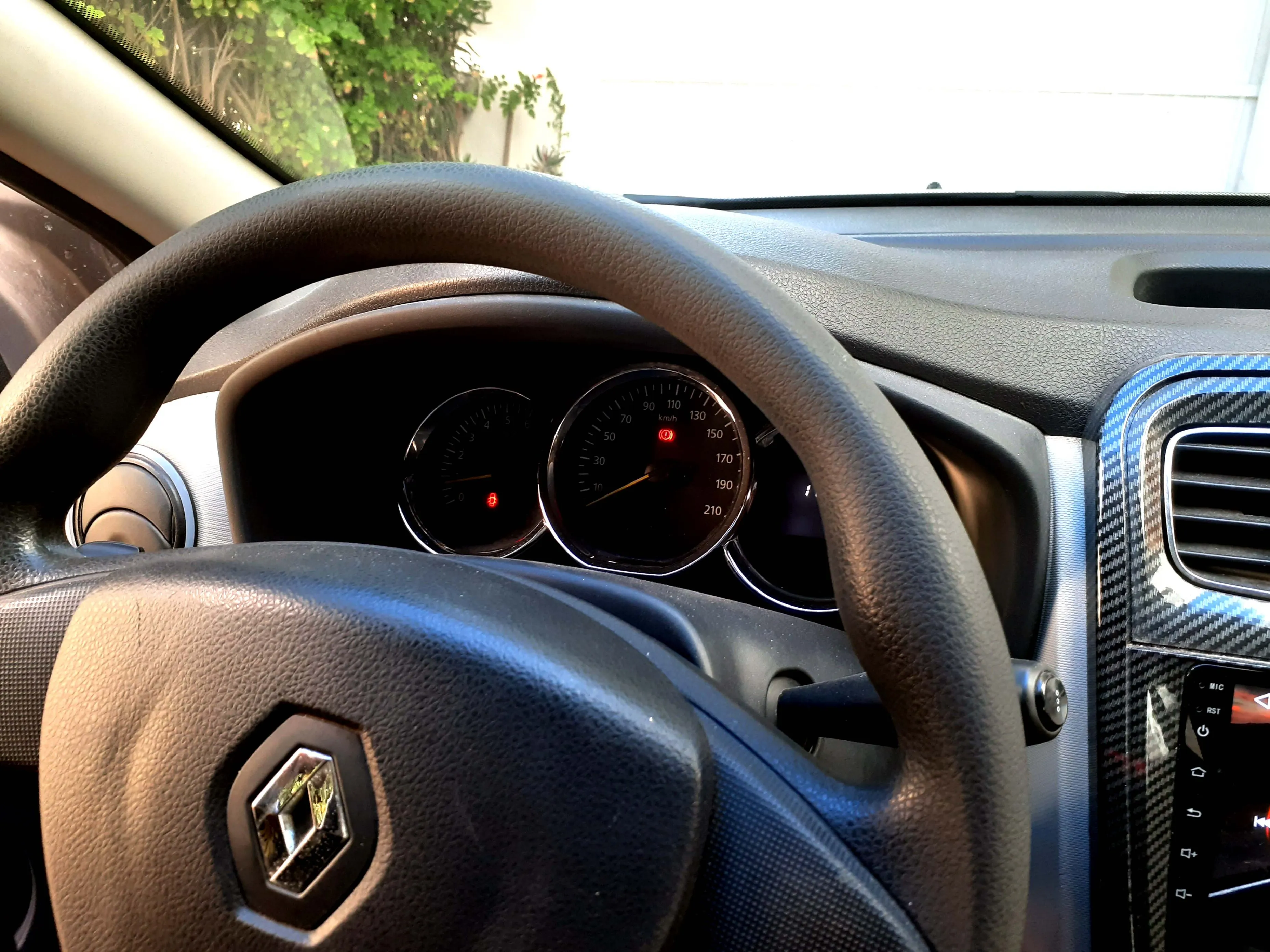 Renault symbol Élégance première main tu 185