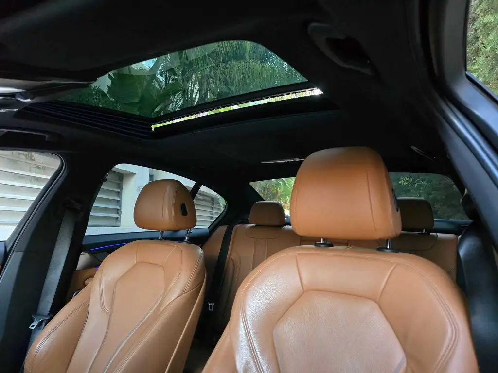 🚘  BMW G30 essence PACK M 2021/12  🚘
          🔁 on accepte l échange des voitures