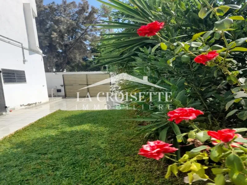 Rez-de-chaussée s2 meublé avec jardin à La Marsa MAL2961