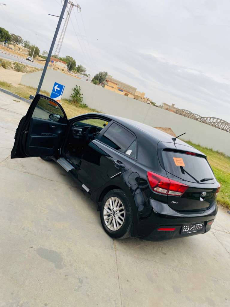 Kilométrage
93 000 km
Mise en circulation
05.2022
Énergie
Essence
Boite vitesse
Man