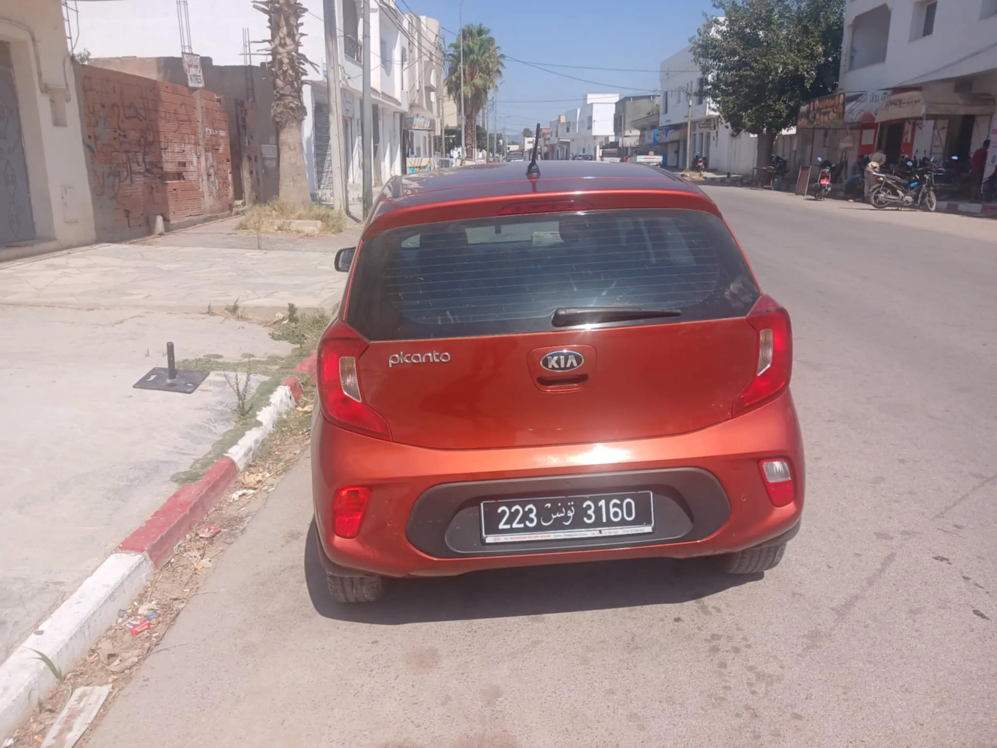 kia picanto modèle 2023 haja ndifa 3la e5er Li y7eb yetwasel m3aya 3la 92059309