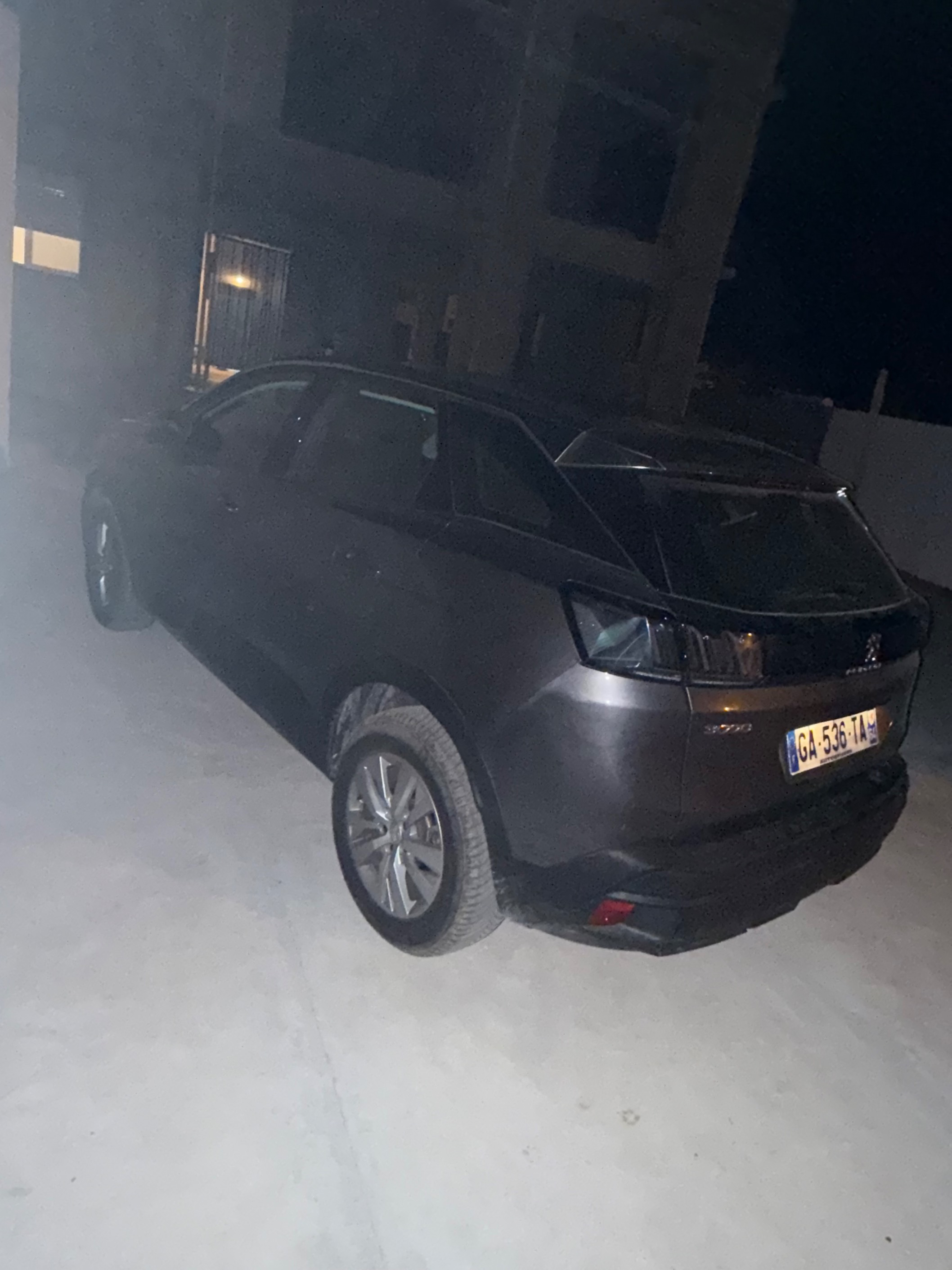 Voiture très propre et bien entretenu 