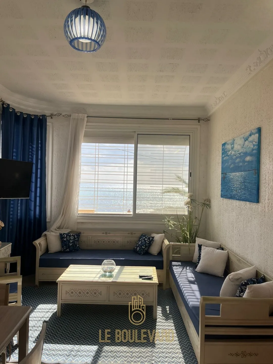 Location Estivale : Villa S+4 Pied Dans L'eau Avec Piscine à Benikhiar, Nabeul 