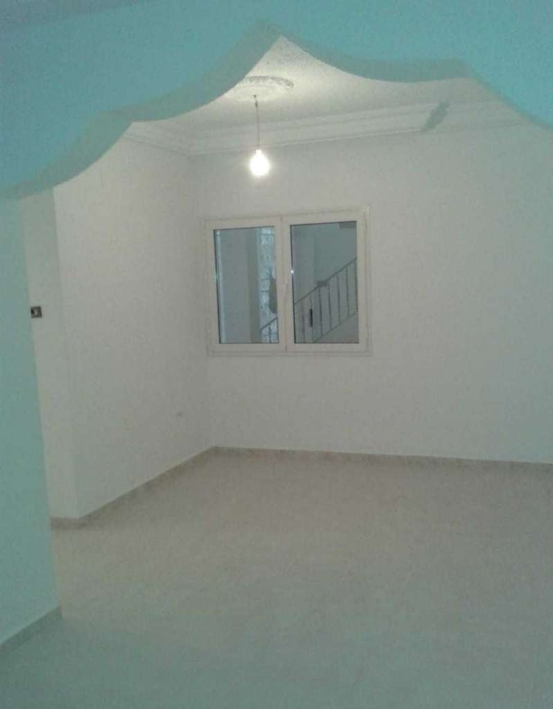 S2 rez de chaussée a cité ettahrir 