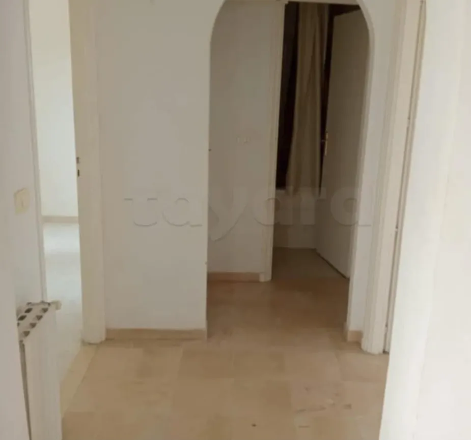 Location S2 vide à El Manar 1