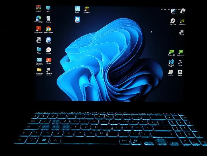 Pc portable gamer asus v16 a vendre zone ariana  