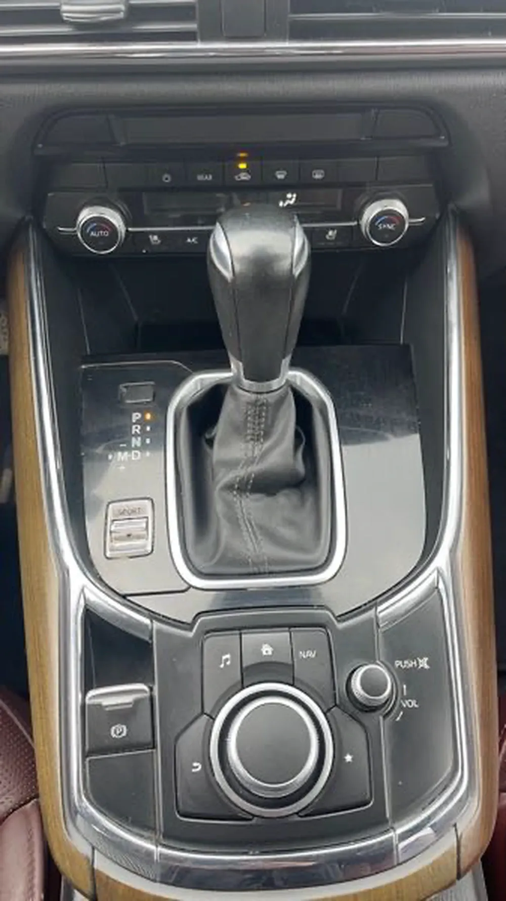 Mazda cx-9 High Grad pack night