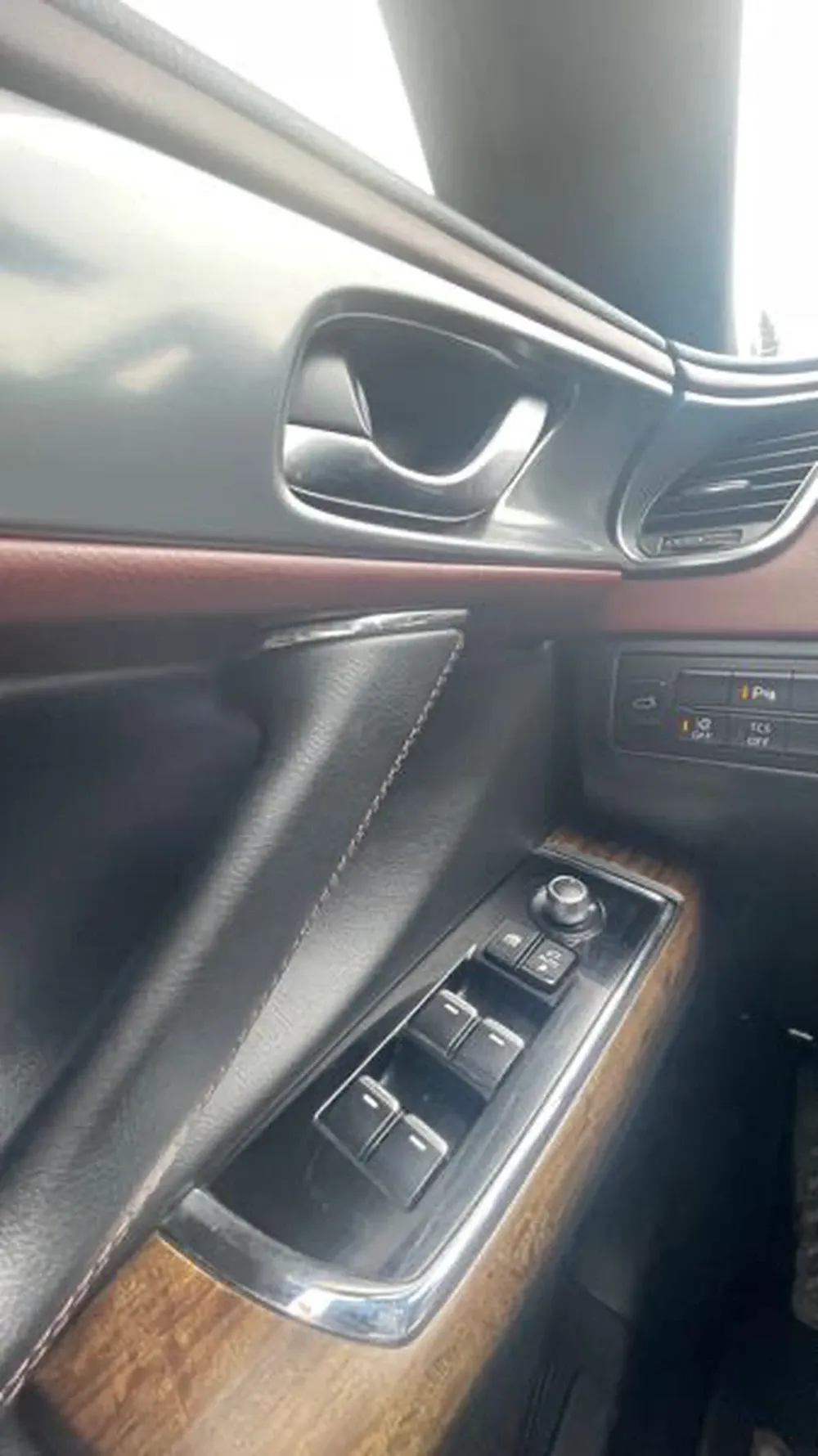 Mazda cx-9 High Grad pack night