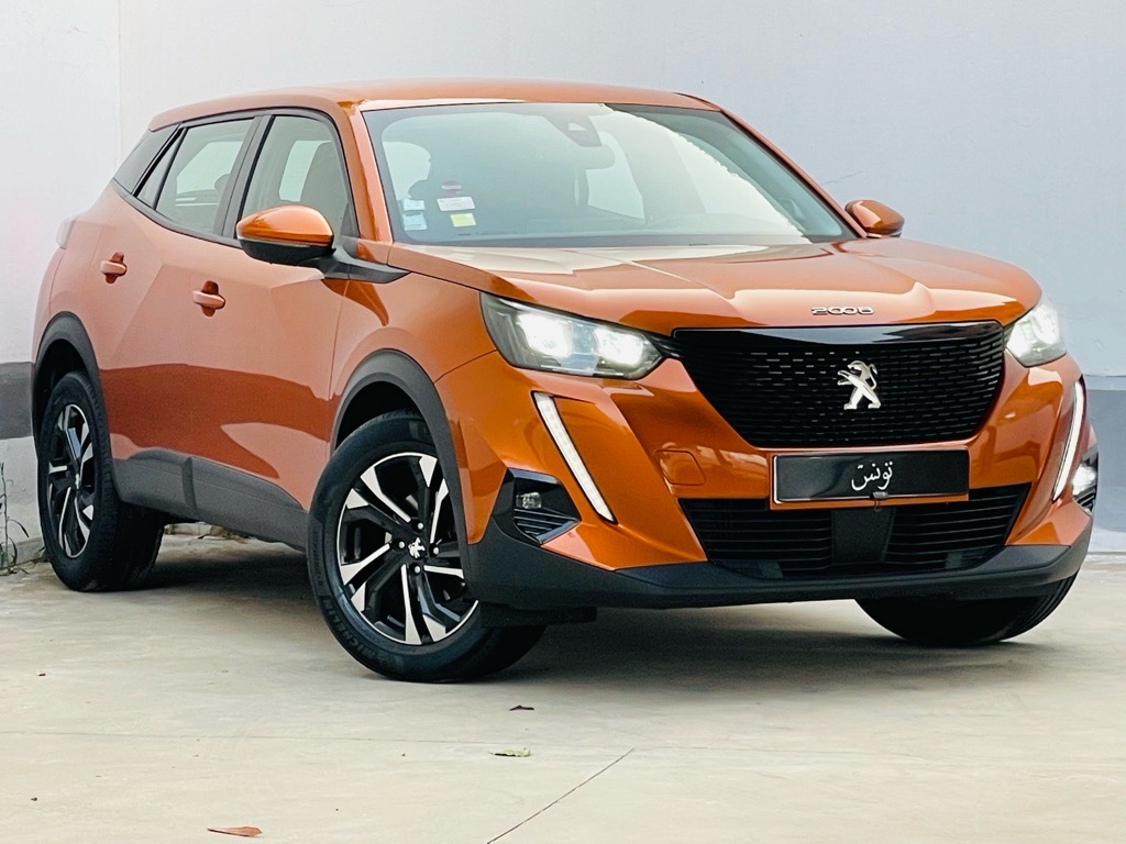 Peugeot 2008 ESSENCE 